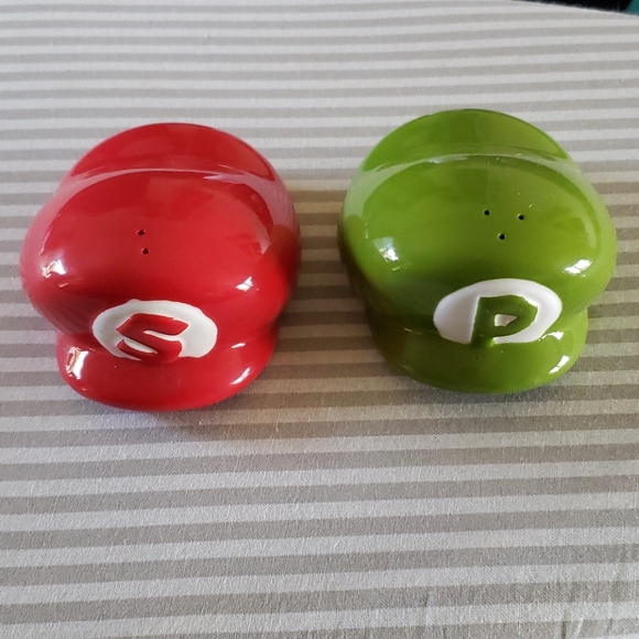 Other - Mario Bros. Salt & Pepper shakers